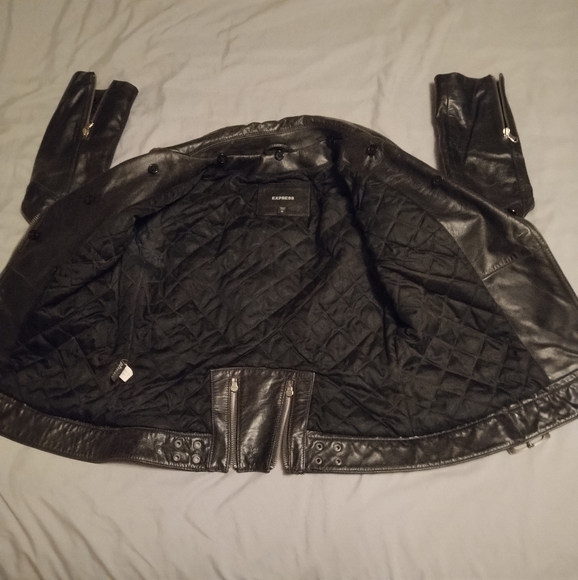 Leather Jacket - Picture 5 of 5